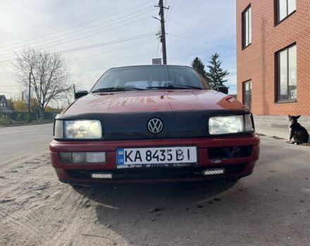 Красный Фольксваген Пассат, объемом двигателя 1.8 л и пробегом 215 тыс. км за 1350 $, фото 4 на Automoto.ua