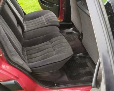 Красный Фольксваген Пассат, объемом двигателя 1.78 л и пробегом 320 тыс. км за 1800 $, фото 5 на Automoto.ua