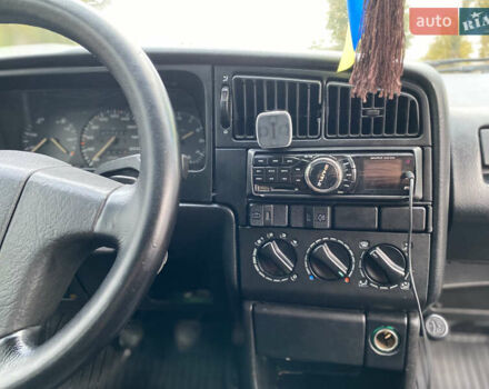 Червоний Фольксваген Пассат, об'ємом двигуна 1.9 л та пробігом 310 тис. км за 2450 $, фото 16 на Automoto.ua