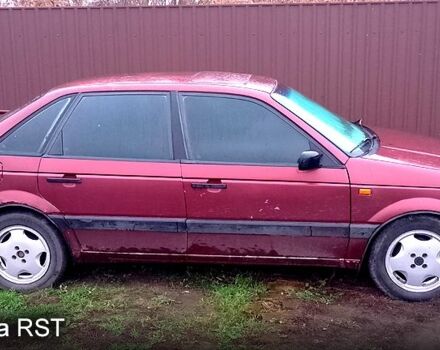 Красный Фольксваген Пассат, объемом двигателя 2 л и пробегом 540 тыс. км за 1100 $, фото 1 на Automoto.ua