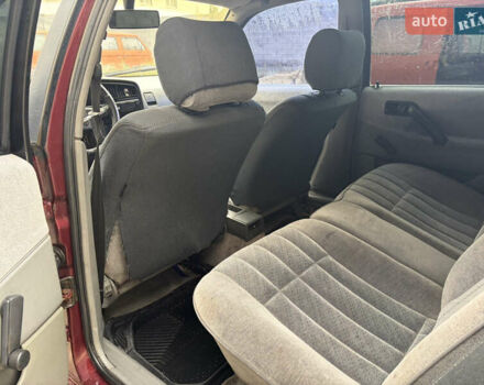 Красный Фольксваген Пассат, объемом двигателя 1.9 л и пробегом 400 тыс. км за 1399 $, фото 7 на Automoto.ua