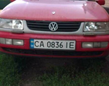 Красный Фольксваген Пассат, объемом двигателя 1.99 л и пробегом 350 тыс. км за 1416 $, фото 4 на Automoto.ua