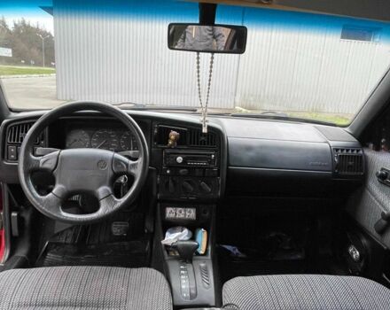 Красный Фольксваген Пассат, объемом двигателя 2 л и пробегом 20 тыс. км за 1800 $, фото 7 на Automoto.ua