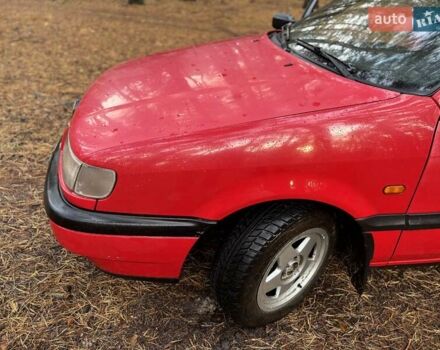 Красный Фольксваген Пассат, объемом двигателя 1.78 л и пробегом 390 тыс. км за 2900 $, фото 19 на Automoto.ua