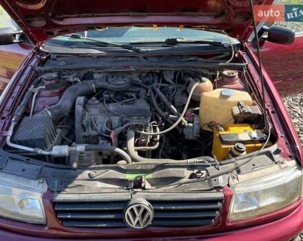 Красный Фольксваген Пассат, объемом двигателя 1.8 л и пробегом 388 тыс. км за 2250 $, фото 22 на Automoto.ua