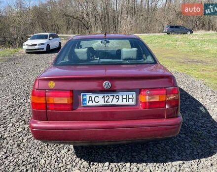 Красный Фольксваген Пассат, объемом двигателя 1.8 л и пробегом 388 тыс. км за 2250 $, фото 10 на Automoto.ua