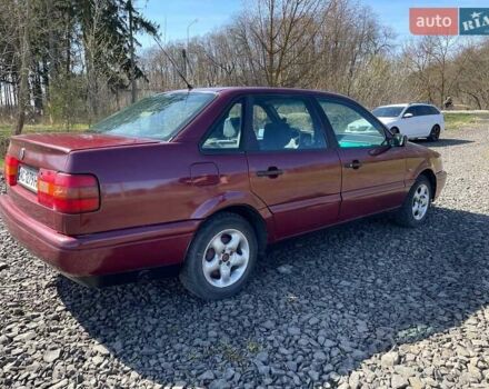 Красный Фольксваген Пассат, объемом двигателя 1.8 л и пробегом 388 тыс. км за 2250 $, фото 11 на Automoto.ua