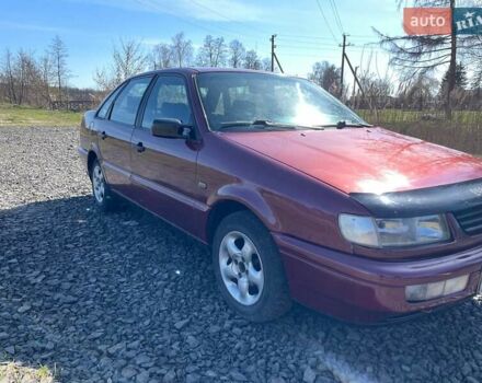 Красный Фольксваген Пассат, объемом двигателя 1.8 л и пробегом 388 тыс. км за 2250 $, фото 19 на Automoto.ua