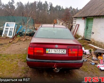 Красный Фольксваген Пассат, объемом двигателя 1.8 л и пробегом 620 тыс. км за 1450 $, фото 3 на Automoto.ua