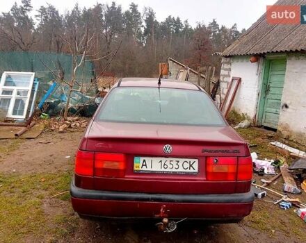 Красный Фольксваген Пассат, объемом двигателя 1.8 л и пробегом 620 тыс. км за 1450 $, фото 1 на Automoto.ua