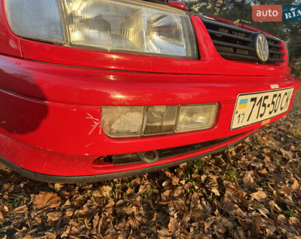 Красный Фольксваген Пассат, объемом двигателя 1.8 л и пробегом 169 тыс. км за 3000 $, фото 14 на Automoto.ua