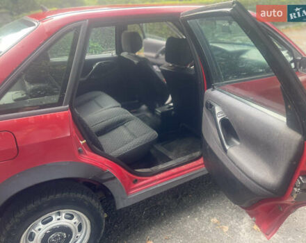 Красный Фольксваген Пассат, объемом двигателя 1.8 л и пробегом 300 тыс. км за 1600 $, фото 9 на Automoto.ua