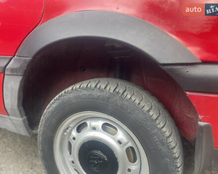 Красный Фольксваген Пассат, объемом двигателя 1.8 л и пробегом 300 тыс. км за 1600 $, фото 4 на Automoto.ua