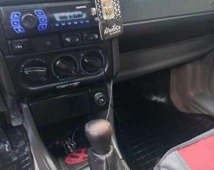 Червоний Фольксваген Пассат, об'ємом двигуна 1.8 л та пробігом 296 тис. км за 2700 $, фото 7 на Automoto.ua