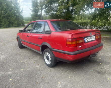 Красный Фольксваген Пассат, объемом двигателя 1.8 л и пробегом 300 тыс. км за 1600 $, фото 13 на Automoto.ua