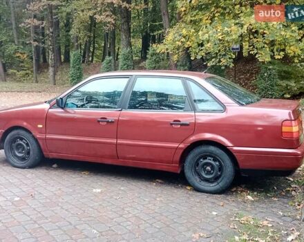 Красный Фольксваген Пассат, объемом двигателя 1.9 л и пробегом 323 тыс. км за 2400 $, фото 6 на Automoto.ua