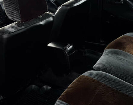 Красный Фольксваген Пассат, объемом двигателя 1.6 л и пробегом 380 тыс. км за 2500 $, фото 23 на Automoto.ua