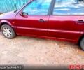 Красный Фольксваген Пассат, объемом двигателя 1.8 л и пробегом 250 тыс. км за 2000 $, фото 1 на Automoto.ua