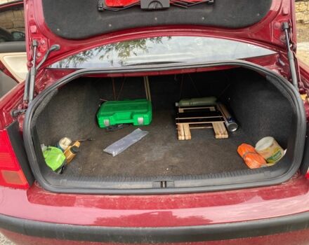 Красный Фольксваген Пассат, объемом двигателя 1.8 л и пробегом 373 тыс. км за 2500 $, фото 6 на Automoto.ua