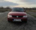 Красный Фольксваген Пассат, объемом двигателя 1.6 л и пробегом 400 тыс. км за 2750 $, фото 4 на Automoto.ua