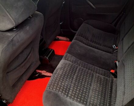 Червоний Фольксваген Пассат, об'ємом двигуна 1.8 л та пробігом 215 тис. км за 2700 $, фото 8 на Automoto.ua