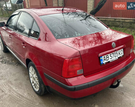 Красный Фольксваген Пассат, объемом двигателя 1.6 л и пробегом 350 тыс. км за 2699 $, фото 7 на Automoto.ua