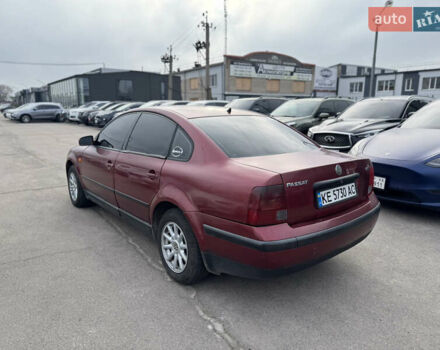 Красный Фольксваген Пассат, объемом двигателя 1.78 л и пробегом 315 тыс. км за 3000 $, фото 5 на Automoto.ua