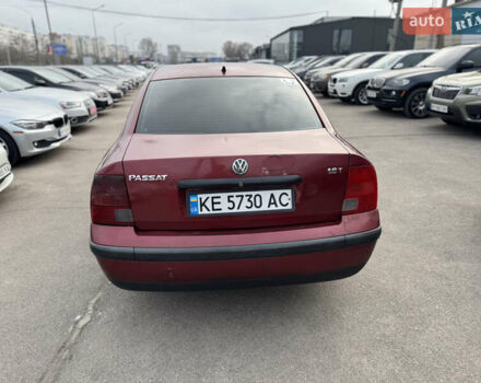 Красный Фольксваген Пассат, объемом двигателя 1.78 л и пробегом 315 тыс. км за 3000 $, фото 6 на Automoto.ua