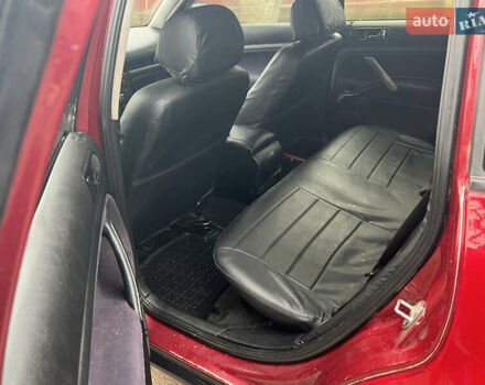 Красный Фольксваген Пассат, объемом двигателя 1.6 л и пробегом 350 тыс. км за 2699 $, фото 9 на Automoto.ua