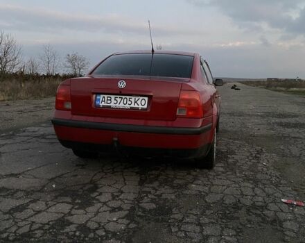 Красный Фольксваген Пассат, объемом двигателя 1.6 л и пробегом 400 тыс. км за 2750 $, фото 7 на Automoto.ua