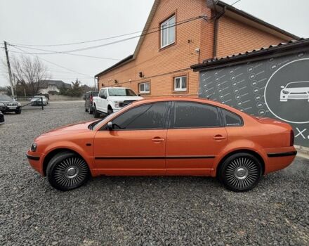 Красный Фольксваген Пассат, объемом двигателя 1.6 л и пробегом 380 тыс. км за 4999 $, фото 4 на Automoto.ua