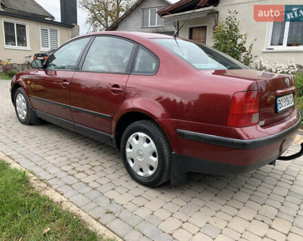 Красный Фольксваген Пассат, объемом двигателя 1.6 л и пробегом 213 тыс. км за 3550 $, фото 6 на Automoto.ua