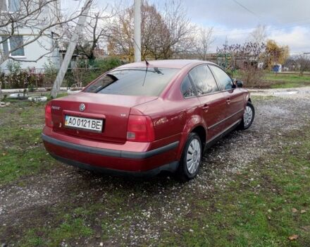 Красный Фольксваген Пассат, объемом двигателя 1.8 л и пробегом 520 тыс. км за 1900 $, фото 4 на Automoto.ua