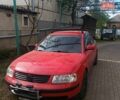 Красный Фольксваген Пассат, объемом двигателя 1.9 л и пробегом 392 тыс. км за 1700 $, фото 1 на Automoto.ua