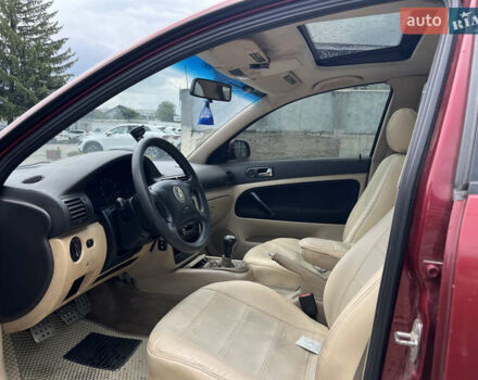 Красный Фольксваген Пассат, объемом двигателя 1.8 л и пробегом 216 тыс. км за 3700 $, фото 7 на Automoto.ua