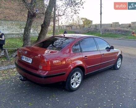 Красный Фольксваген Пассат, объемом двигателя 1.78 л и пробегом 280 тыс. км за 3999 $, фото 6 на Automoto.ua