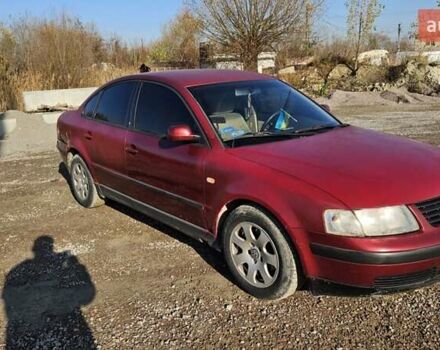 Красный Фольксваген Пассат, объемом двигателя 1.8 л и пробегом 360 тыс. км за 2900 $, фото 10 на Automoto.ua