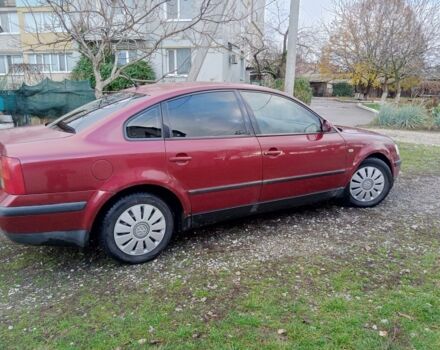 Красный Фольксваген Пассат, объемом двигателя 1.8 л и пробегом 520 тыс. км за 1900 $, фото 7 на Automoto.ua