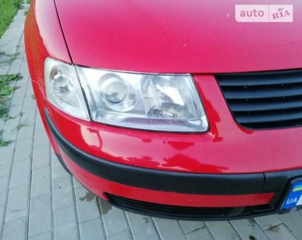 Красный Фольксваген Пассат, объемом двигателя 1.78 л и пробегом 320 тыс. км за 3500 $, фото 5 на Automoto.ua