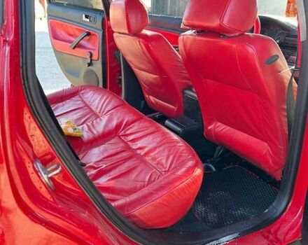 Красный Фольксваген Пассат, объемом двигателя 1.8 л и пробегом 290 тыс. км за 3150 $, фото 2 на Automoto.ua