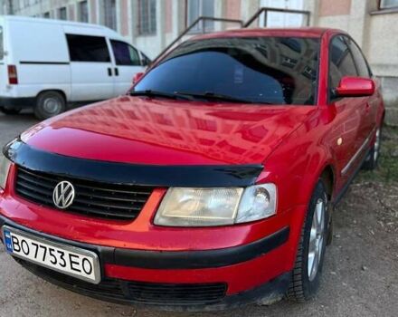 Красный Фольксваген Пассат, объемом двигателя 1.8 л и пробегом 290 тыс. км за 3150 $, фото 5 на Automoto.ua