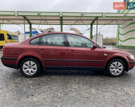 Красный Фольксваген Пассат, объемом двигателя 1.8 л и пробегом 246 тыс. км за 3299 $, фото 4 на Automoto.ua