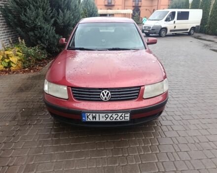 Червоний Фольксваген Пассат, об'ємом двигуна 0 л та пробігом 320 тис. км за 1850 $, фото 1 на Automoto.ua