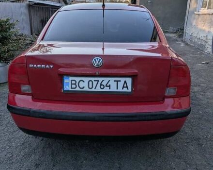 Красный Фольксваген Пассат, объемом двигателя 1.6 л и пробегом 231 тыс. км за 4200 $, фото 11 на Automoto.ua