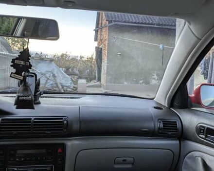 Красный Фольксваген Пассат, объемом двигателя 1.6 л и пробегом 231 тыс. км за 4200 $, фото 9 на Automoto.ua