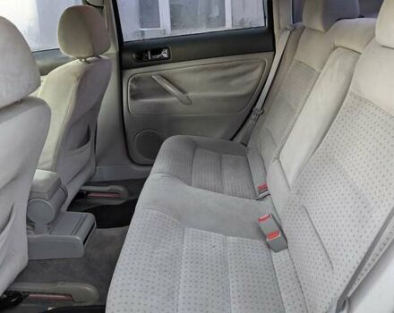 Красный Фольксваген Пассат, объемом двигателя 1.6 л и пробегом 231 тыс. км за 4200 $, фото 7 на Automoto.ua