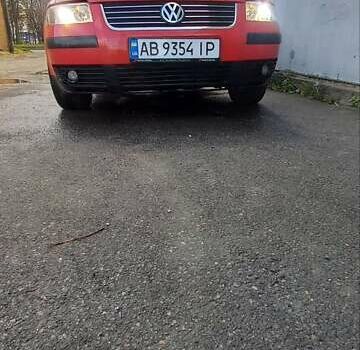 Красный Фольксваген Пассат, объемом двигателя 1.6 л и пробегом 200 тыс. км за 4100 $, фото 5 на Automoto.ua