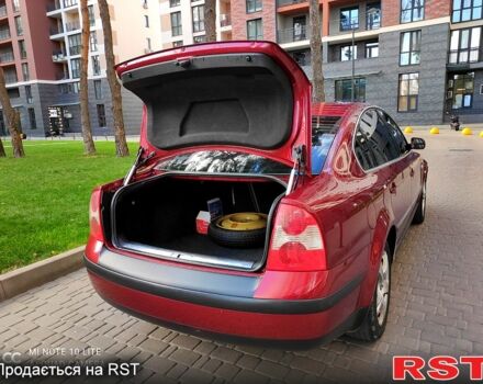 Червоний Фольксваген Пассат, об'ємом двигуна 1.6 л та пробігом 250 тис. км за 3900 $, фото 8 на Automoto.ua
