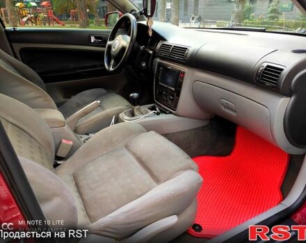 Червоний Фольксваген Пассат, об'ємом двигуна 1.6 л та пробігом 250 тис. км за 3900 $, фото 10 на Automoto.ua