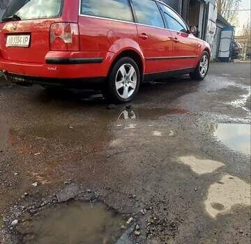 Красный Фольксваген Пассат, объемом двигателя 1.6 л и пробегом 200 тыс. км за 4100 $, фото 2 на Automoto.ua